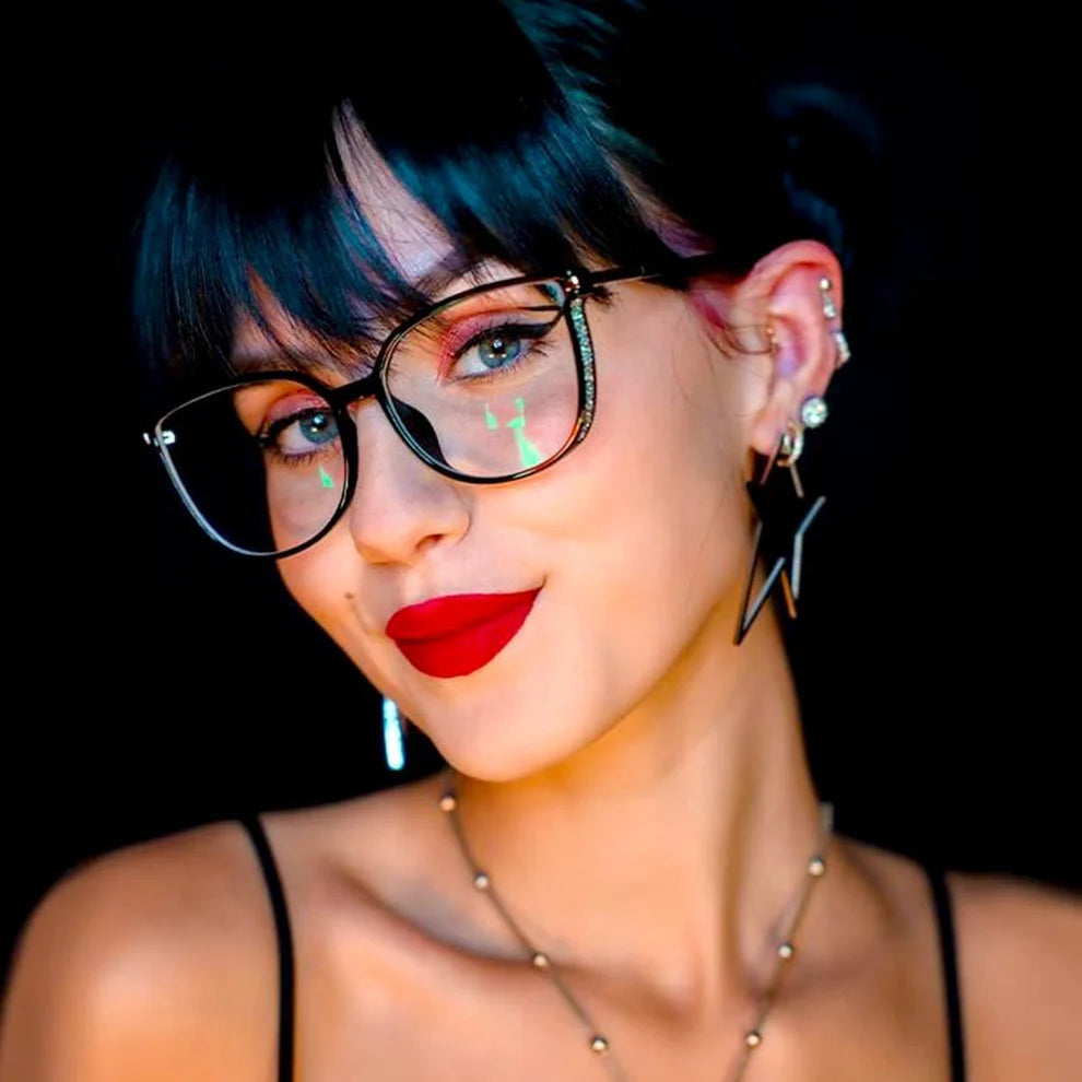 ✨✨✨ Frameless Elegance™ — Be Your Personal Eye Guard ✨✨✨  Protege tus ojos con estilo y ligereza inigualable.